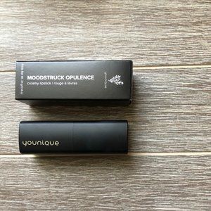 Younique MOODSTRUCK OPULENCE creamy lipstick - Fab—Berry